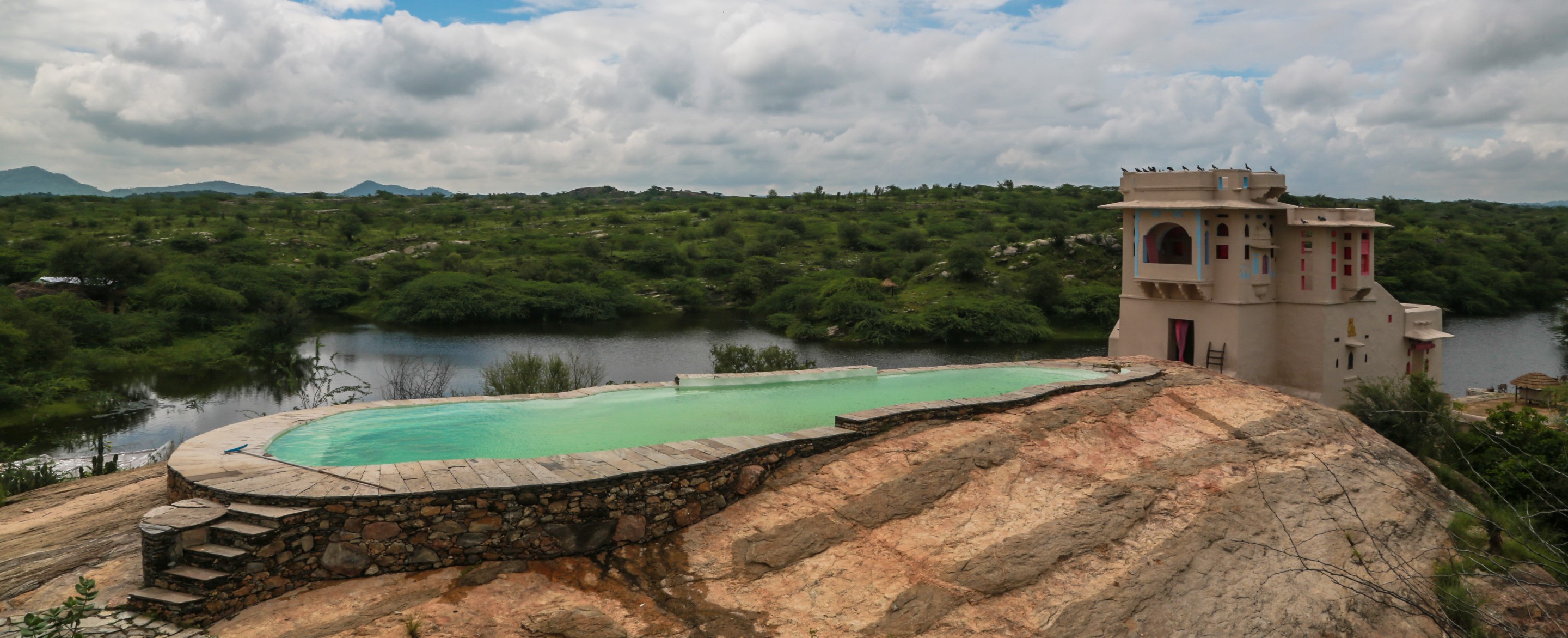 <p>A Royal Desert &amp; Countryside Escape</p>